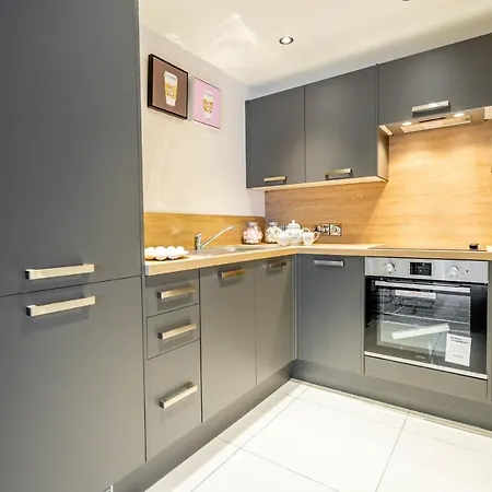 Apartmán 5 London Mews - With Free Parking *