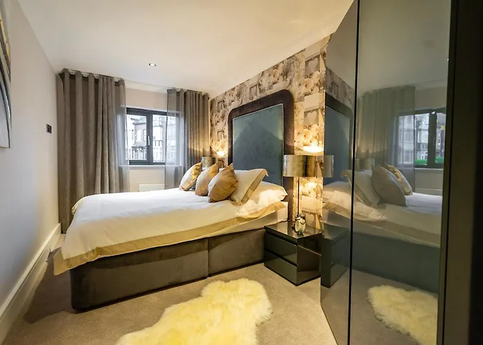5 London Mews